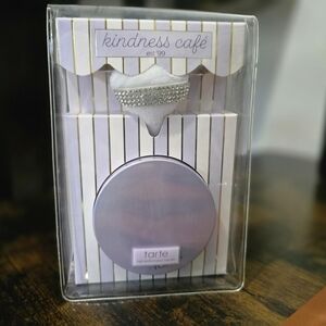 Tarte Creaseless Setting Powder (pink)